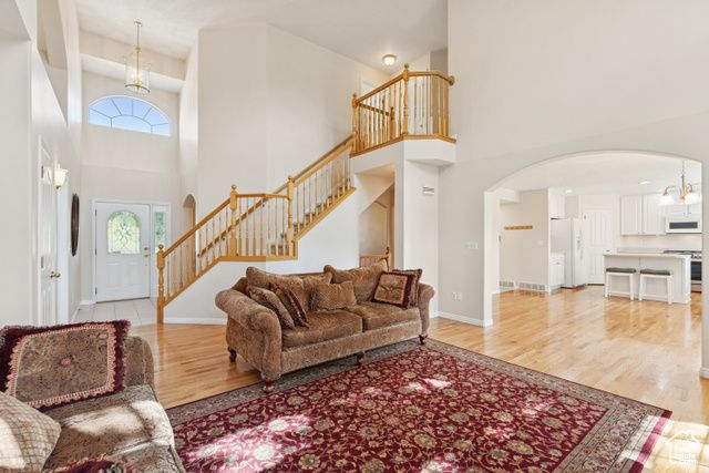 889 W ROCKHILL POINT CV, Taylorsville, UT 84123