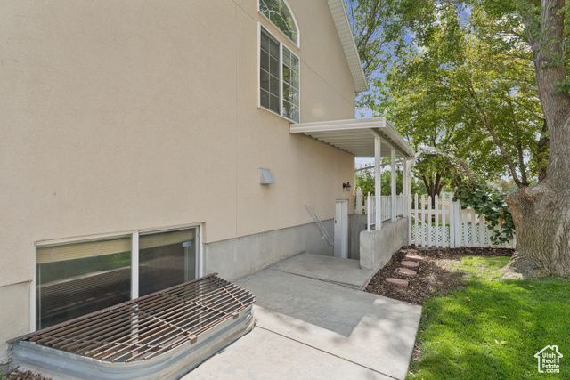 889 W ROCKHILL POINT CV, Taylorsville, UT 84123