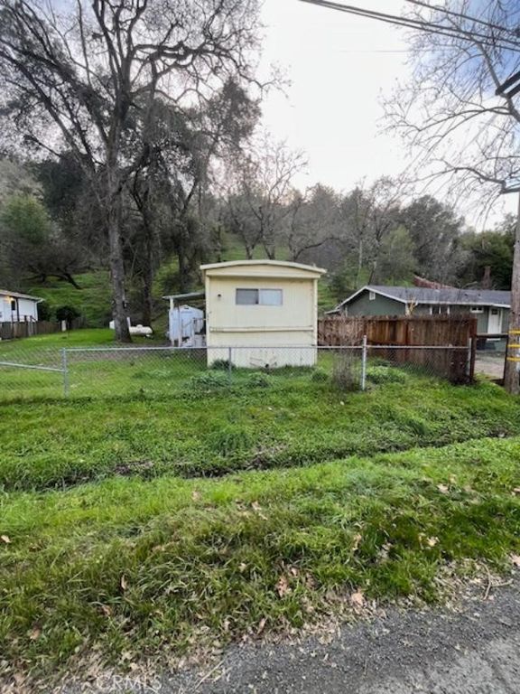 6861 Rosemont, Lucerne, CA 95458