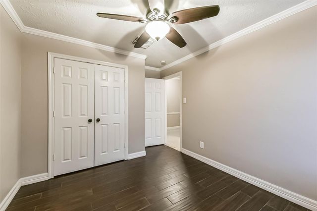 2102 Pickwick Pines Dr Court, Humble, TX 77396