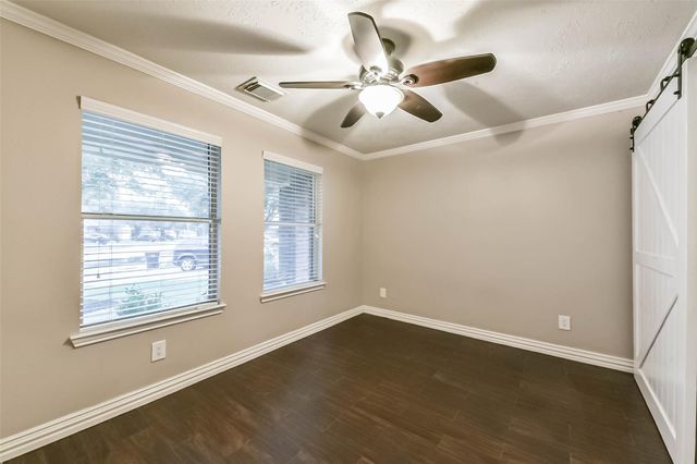 2102 Pickwick Pines Dr Court, Humble, TX 77396