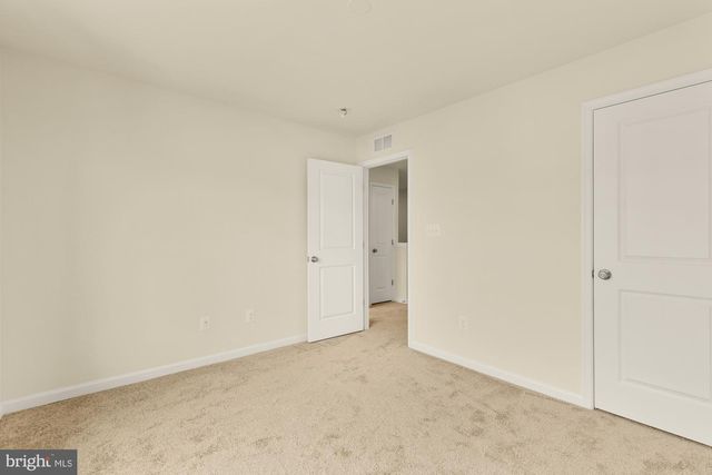 8141 HONEY BEE WAY, Manassas, VA 20111