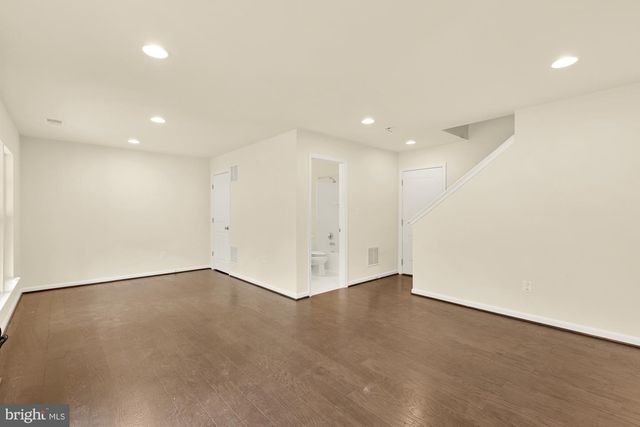 8141 HONEY BEE WAY, Manassas, VA 20111