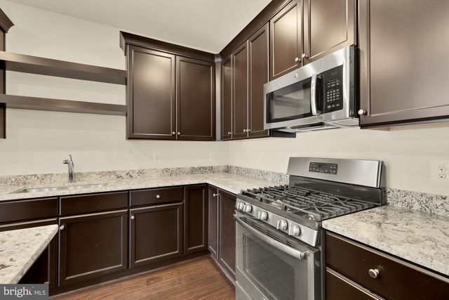 8141 HONEY BEE WAY, Manassas, VA 20111