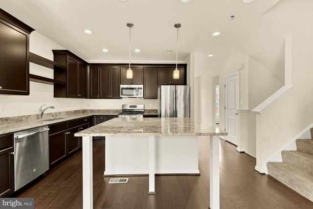 8141 HONEY BEE WAY, Manassas, VA 20111