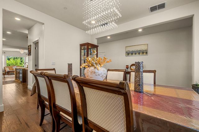 1721 Olive Heights Ct, Folsom, CA 95630
