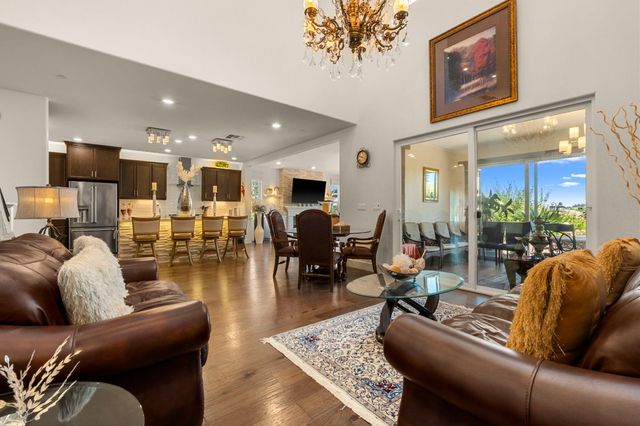 1721 Olive Heights Ct, Folsom, CA 95630