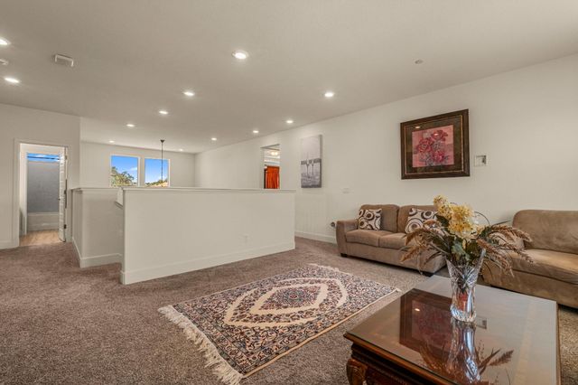 1721 Olive Heights Ct, Folsom, CA 95630