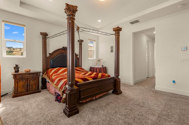 1721 Olive Heights Ct, Folsom, CA 95630