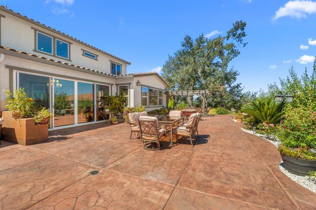 1721 Olive Heights Ct, Folsom, CA 95630