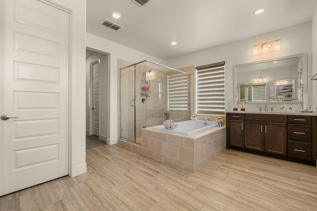 1721 Olive Heights Ct, Folsom, CA 95630