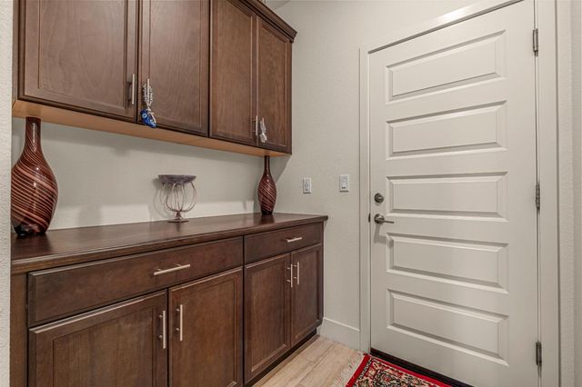 1721 Olive Heights Ct, Folsom, CA 95630