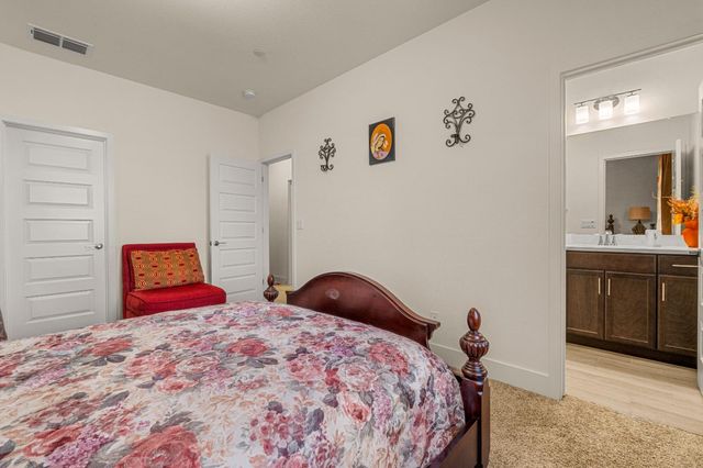 1721 Olive Heights Ct, Folsom, CA 95630