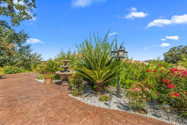 1721 Olive Heights Ct, Folsom, CA 95630