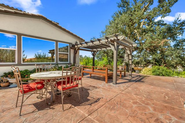 1721 Olive Heights Ct, Folsom, CA 95630