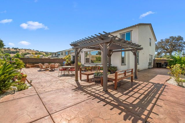 1721 Olive Heights Ct, Folsom, CA 95630