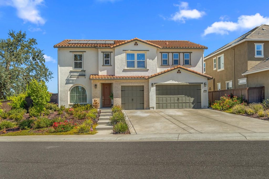 1721 Olive Heights Ct, Folsom, CA 95630