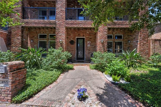 4827 Ocean Dr, Corpus Christi, TX 78412