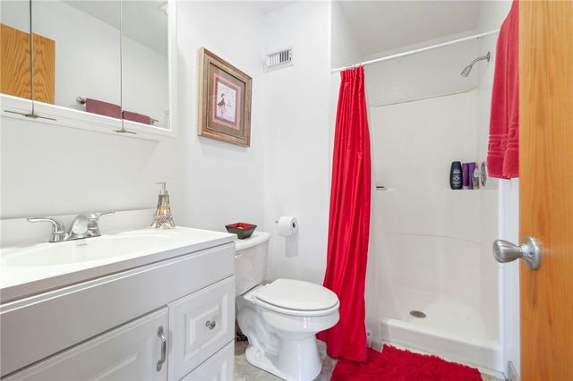4827 Ocean Dr, Corpus Christi, TX 78412