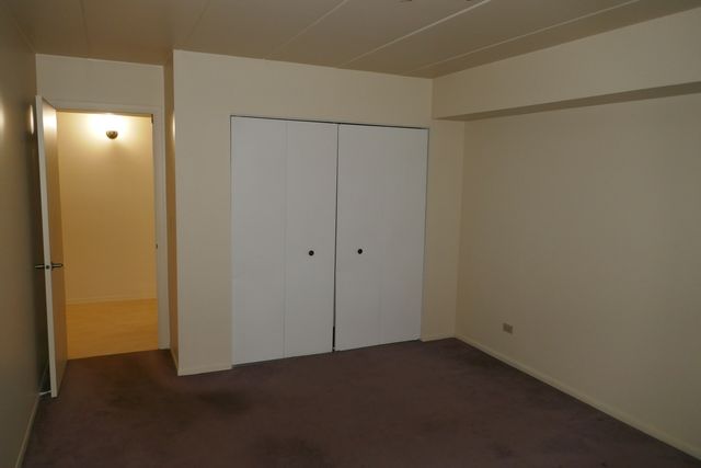 603 S River Road 2M, Des Plaines, IL 60016