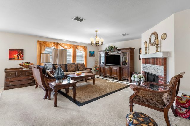 6308 St James Place, Denton, TX 76210