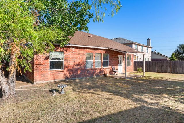 6308 St James Place, Denton, TX 76210