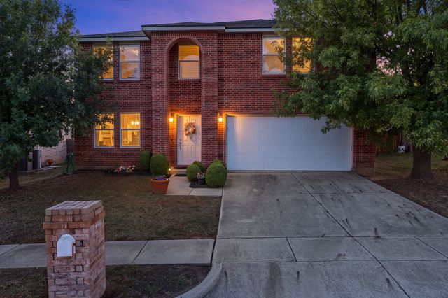6308 St James Place, Denton, TX 76210