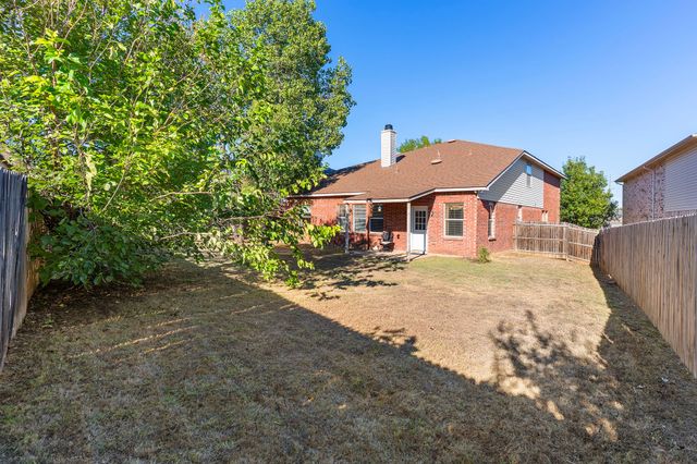 6308 St James Place, Denton, TX 76210
