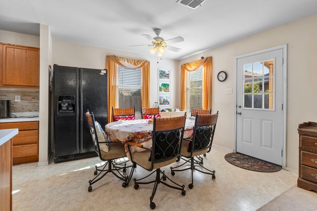 6308 St James Place, Denton, TX 76210