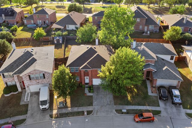 6308 St James Place, Denton, TX 76210