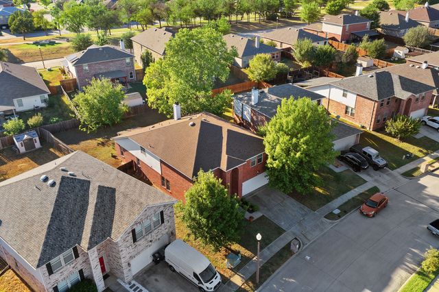 6308 St James Place, Denton, TX 76210
