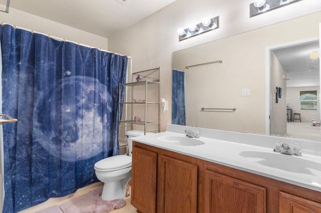 6308 St James Place, Denton, TX 76210