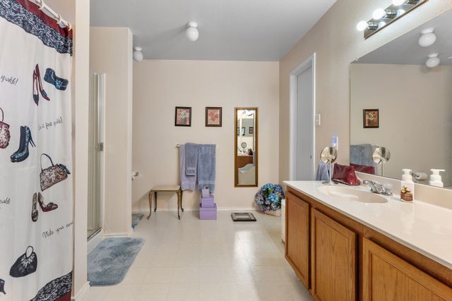 6308 St James Place, Denton, TX 76210