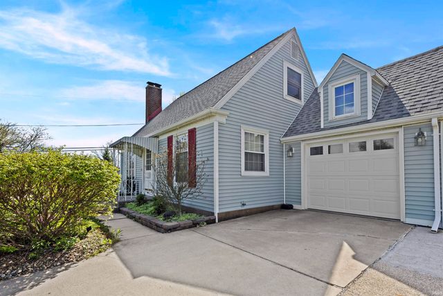 2521 Bolton Drive, Fort Wayne, IN 46805