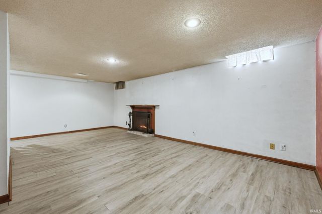 2521 Bolton Drive, Fort Wayne, IN 46805