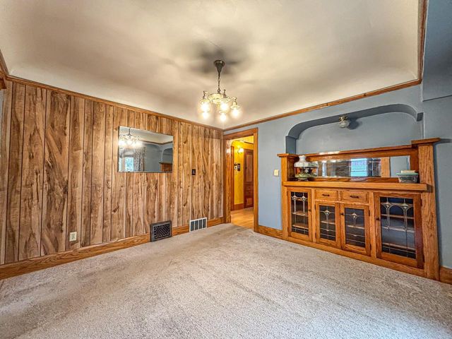 16450 W Coffee ROAD, New Berlin, WI 53151