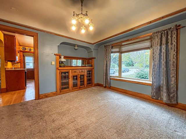 16450 W Coffee ROAD, New Berlin, WI 53151