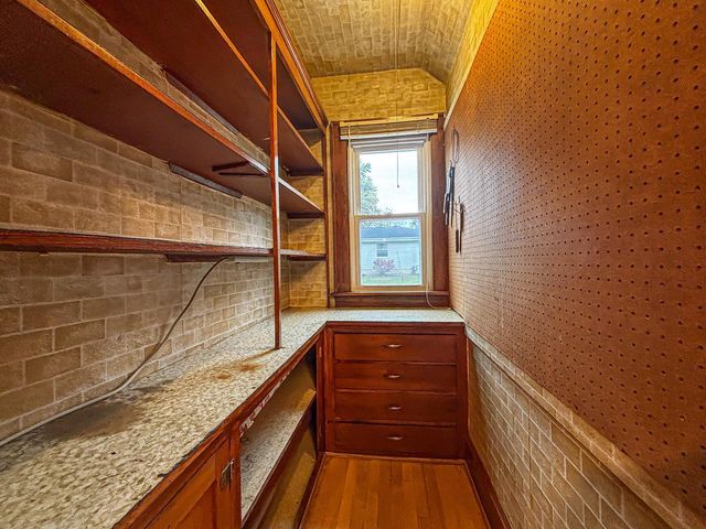 16450 W Coffee ROAD, New Berlin, WI 53151