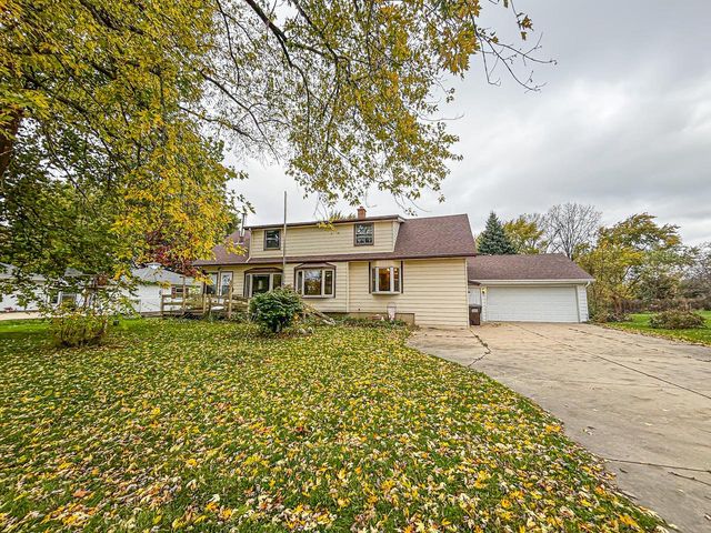 16450 W Coffee ROAD, New Berlin, WI 53151