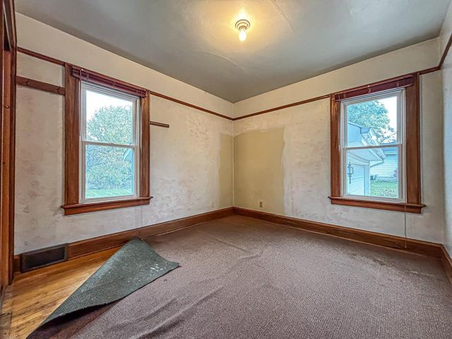 16450 W Coffee ROAD, New Berlin, WI 53151