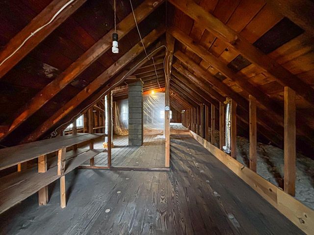 16450 W Coffee ROAD, New Berlin, WI 53151