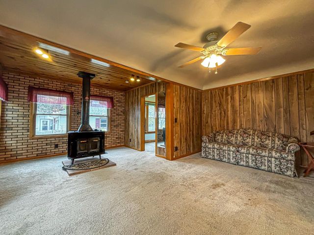 16450 W Coffee ROAD, New Berlin, WI 53151