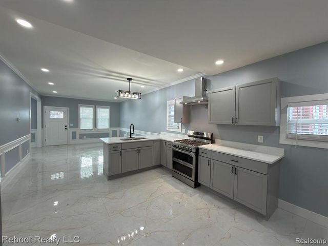 7714 Smart Street, Detroit, MI 48210