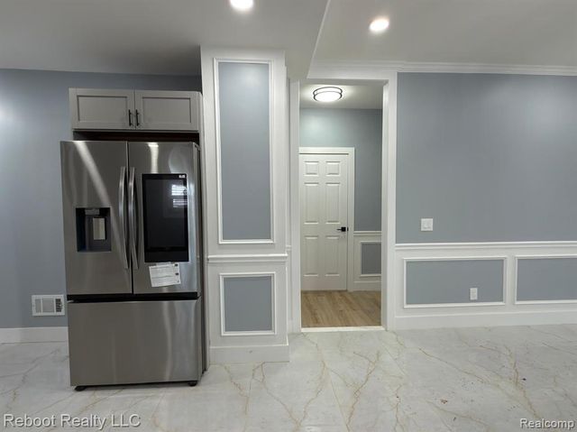 7714 Smart Street, Detroit, MI 48210