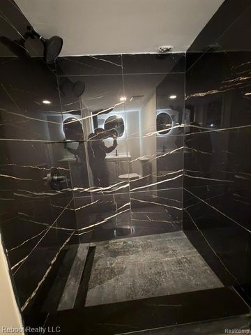 7714 Smart Street, Detroit, MI 48210