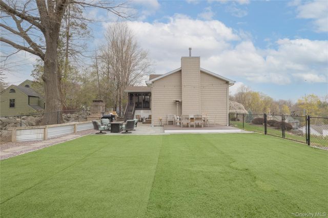 2 Emily Lane, Stony Point, NY 10980