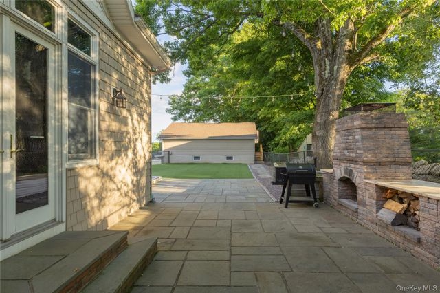 2 Emily Lane, Stony Point, NY 10980