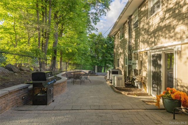 2 Emily Lane, Stony Point, NY 10980