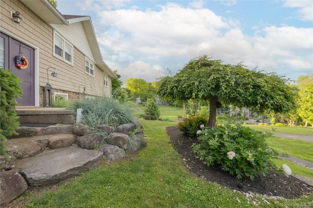 2 Emily Lane, Stony Point, NY 10980
