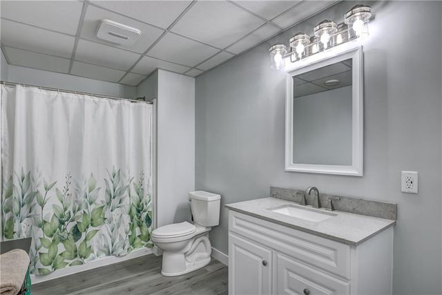 4947 Woodlands Drive, Eau Claire, WI 54703